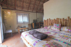 Cama doble en Agua