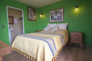 Vista frontal de la habitación Maguey